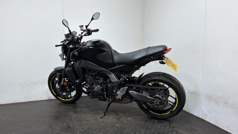 Yamaha Mt-09 (14MY)